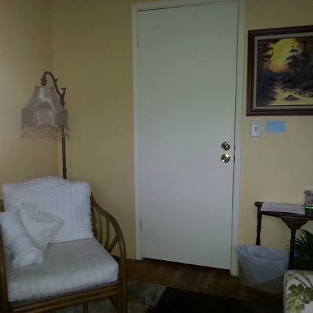 Secret Garden Bed And Breakfast Tacoma Exterior foto